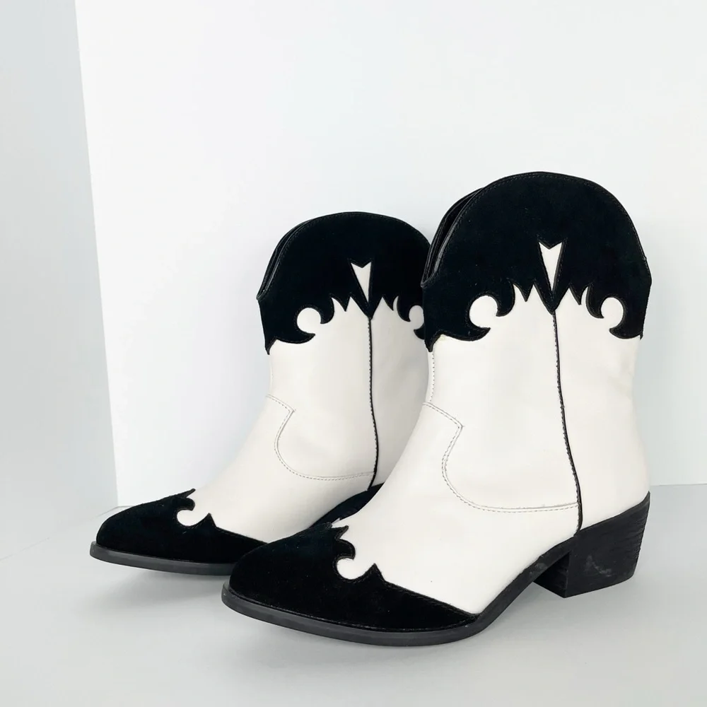 Dingo Black and White Ankle Booties - Picture 3 of 12